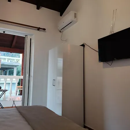 Dreamhouse Dhermi Apartment *